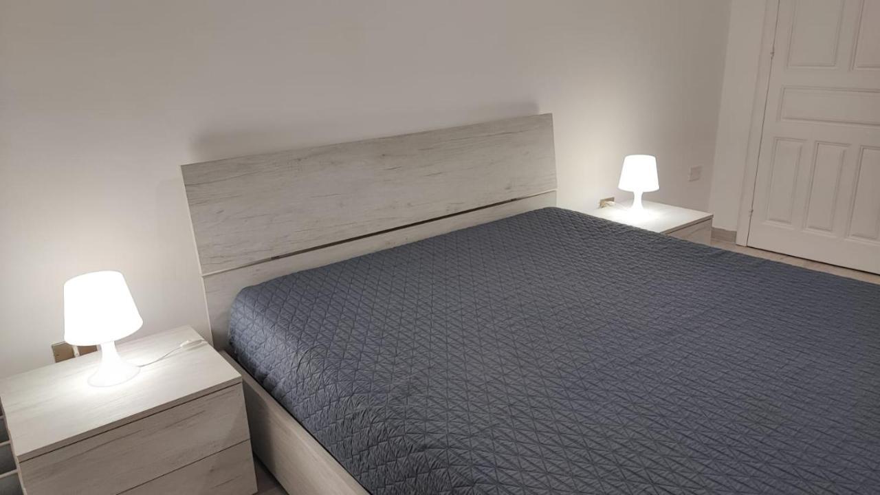Niscemi Casa Preti - Centro Storico B&B 외부 사진