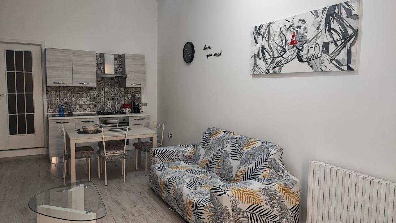 Niscemi Casa Preti - Centro Storico B&B 외부 사진